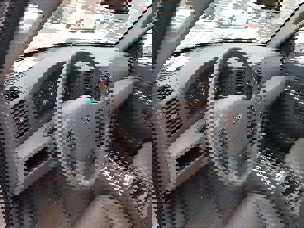 Used 2007 Jeep Grand Cherokee Laredo image 10