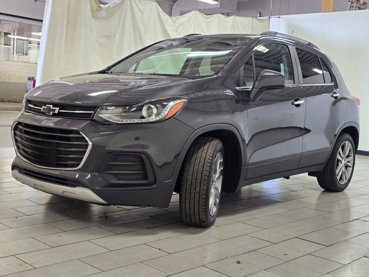 Used 2019 Chevrolet Trax LT w/ Driver Confidence Package image 9