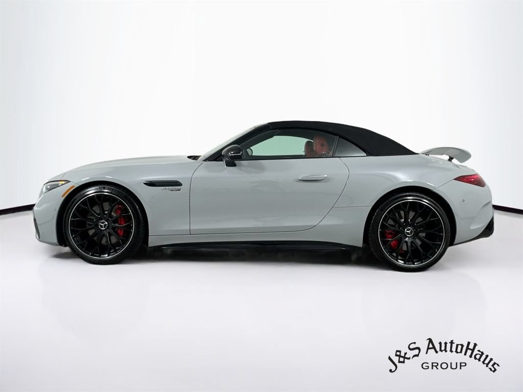 Used 2022 Mercedes-Benz SL 55 AMG 4MATIC w/ Driver Assistance Package image 48
