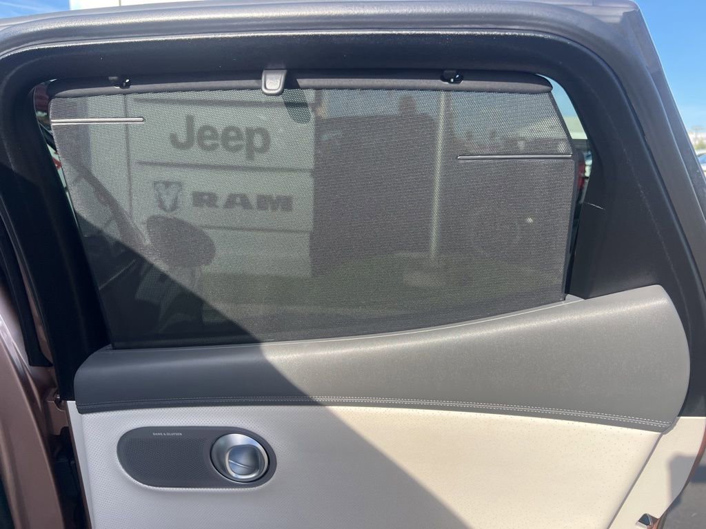 Used 2023 Genesis GV60 Advanced w/ Cargo Package image 50