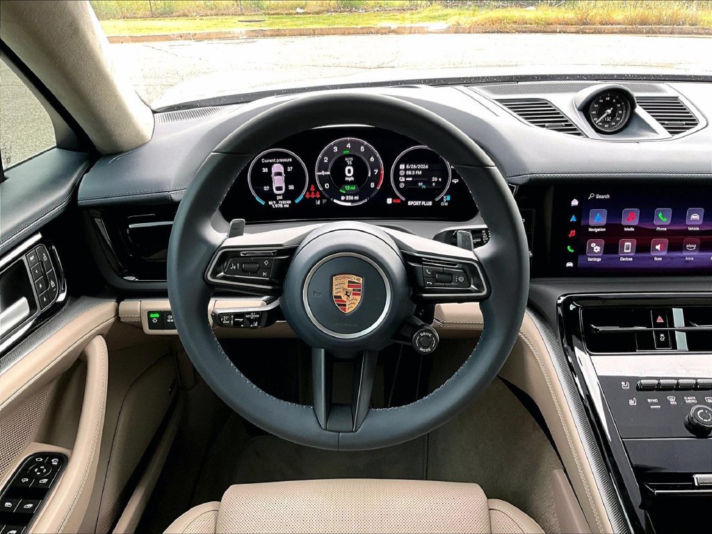 Used 2026 Porsche Panamera 4 E-Hybrid AWD/4WD image 15