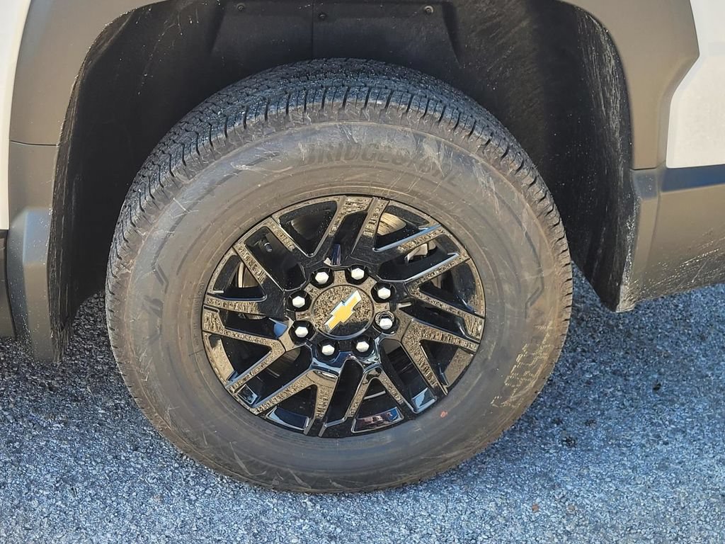 New 2026 Chevrolet Silverado EV LT AWD/4WD image 4