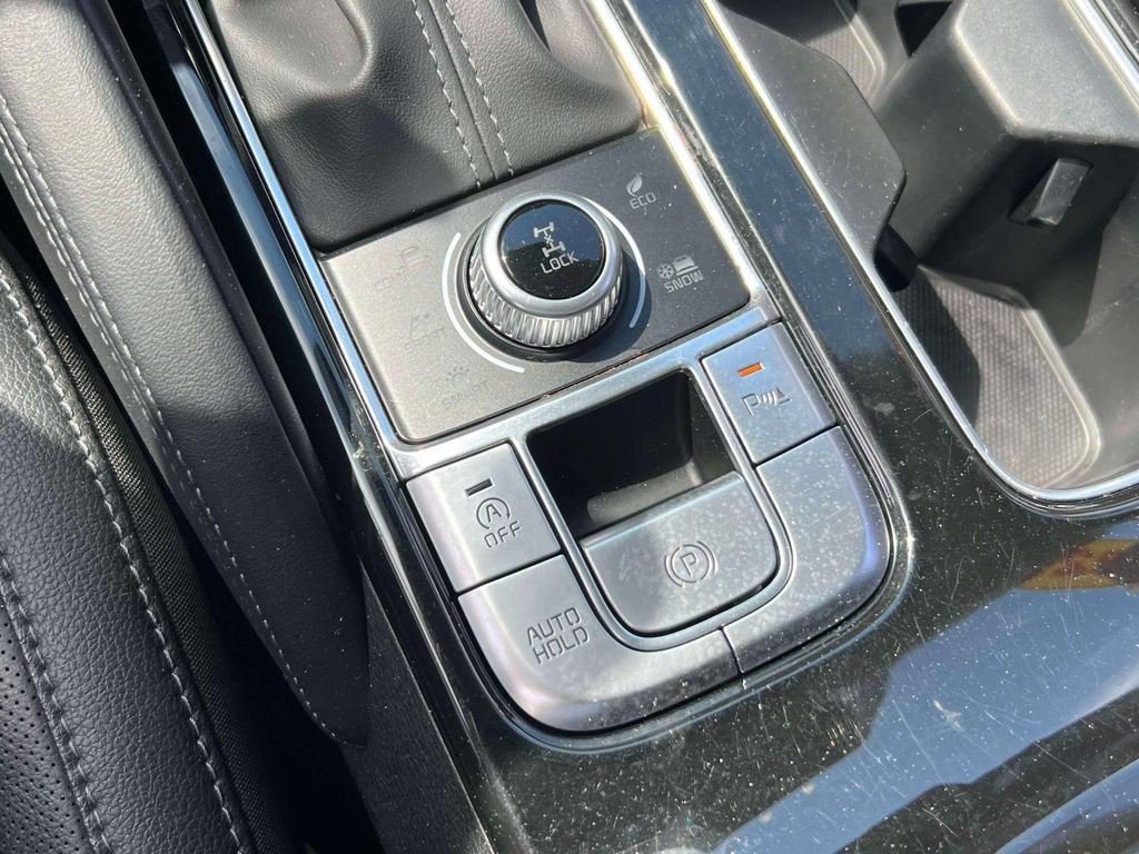 Certified 2024 Kia Telluride EX w/ EX Captain's Chair Package AWD/4WD image 32