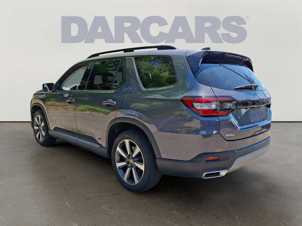 Used 2025 Honda Pilot Elite image 4