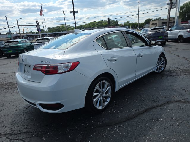 Used 2016 Acura ILX w/ Technology Plus Package FWD image 7