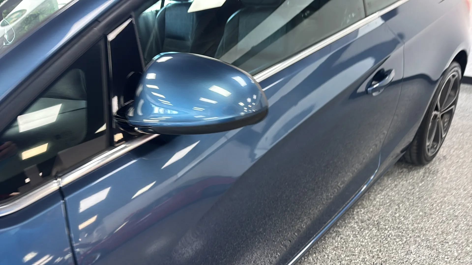Used 2017 Buick Cascada Premium FWD image 28