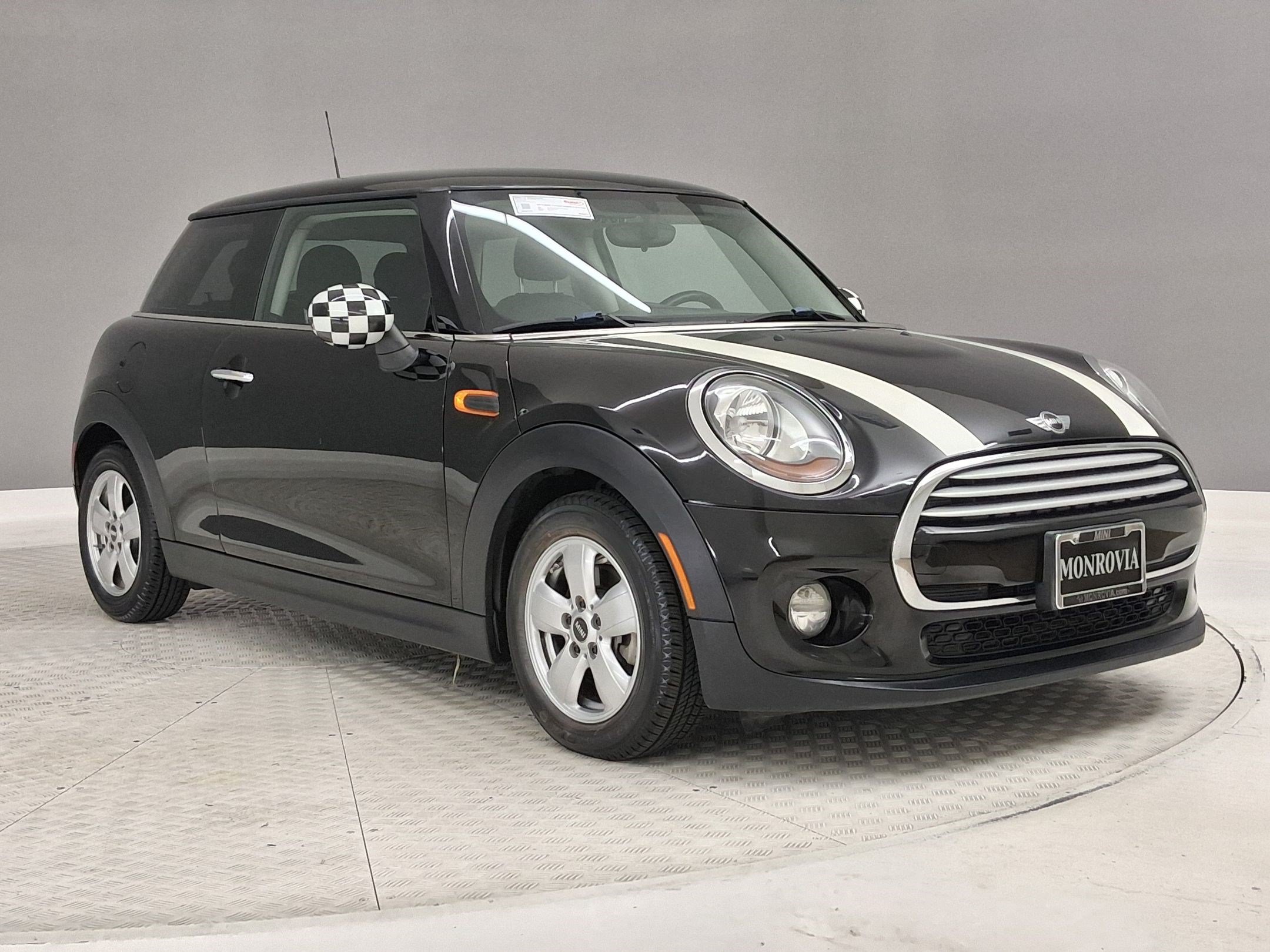 Used 2014 MINI Cooper 2-Door Hardtop FWD image 5
