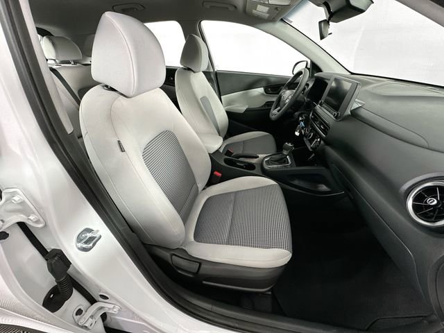 Used 2023 Hyundai Kona SE w/ Cargo Package image 26