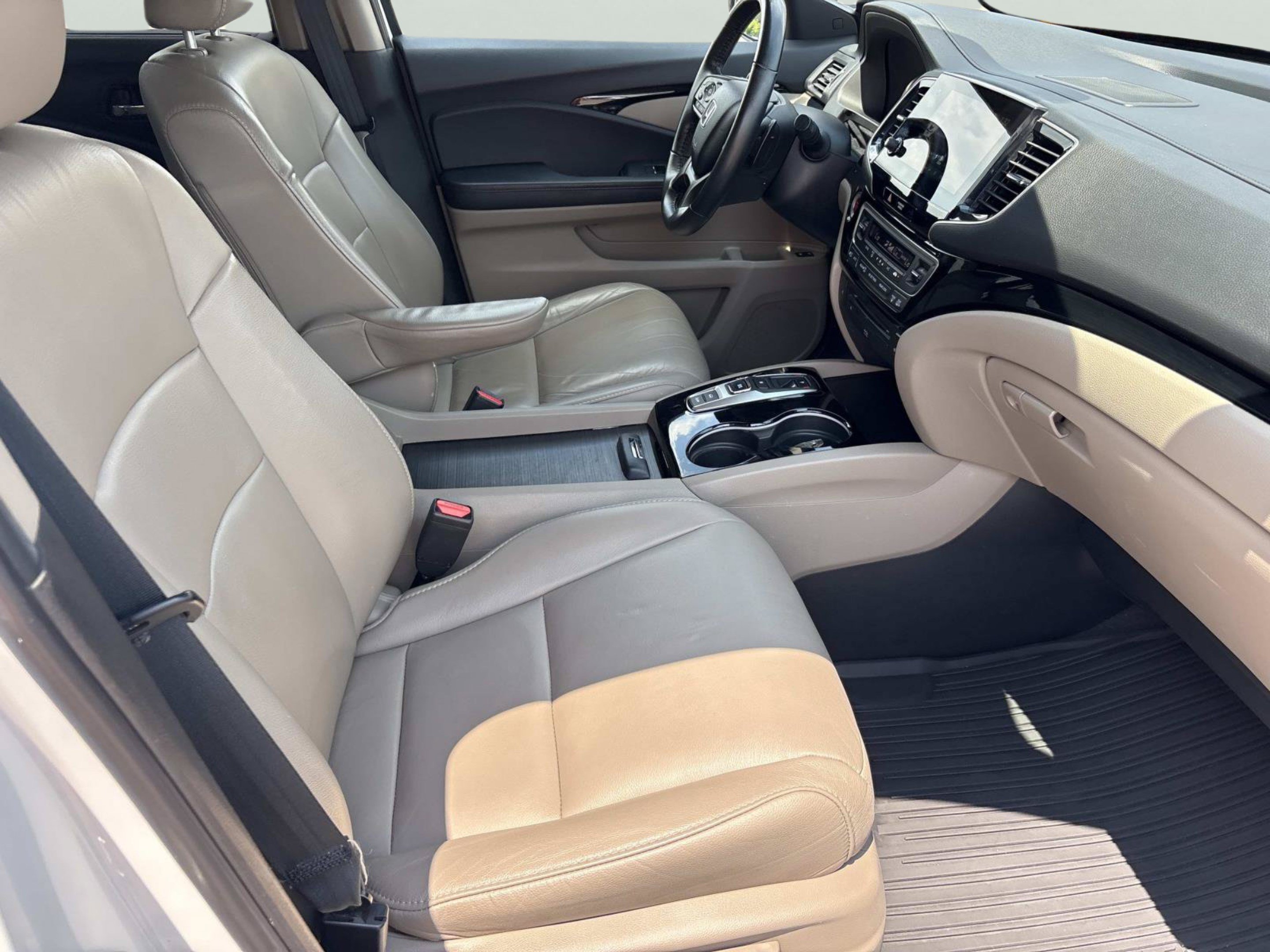 Used 2020 Honda Pilot Touring image 20