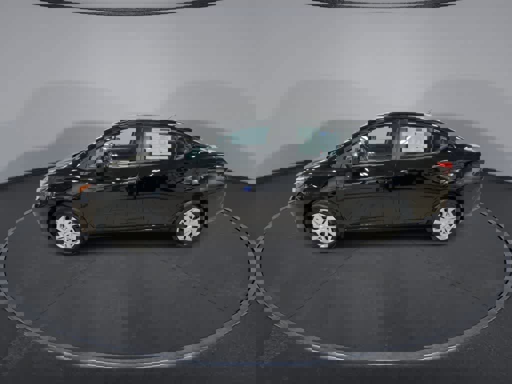 Used 2024 Nissan Versa S image 5