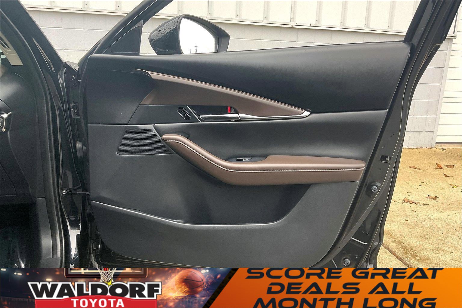 Used 2023 MAZDA CX-30 AWD 2.5 S w/ Premium Package image 29