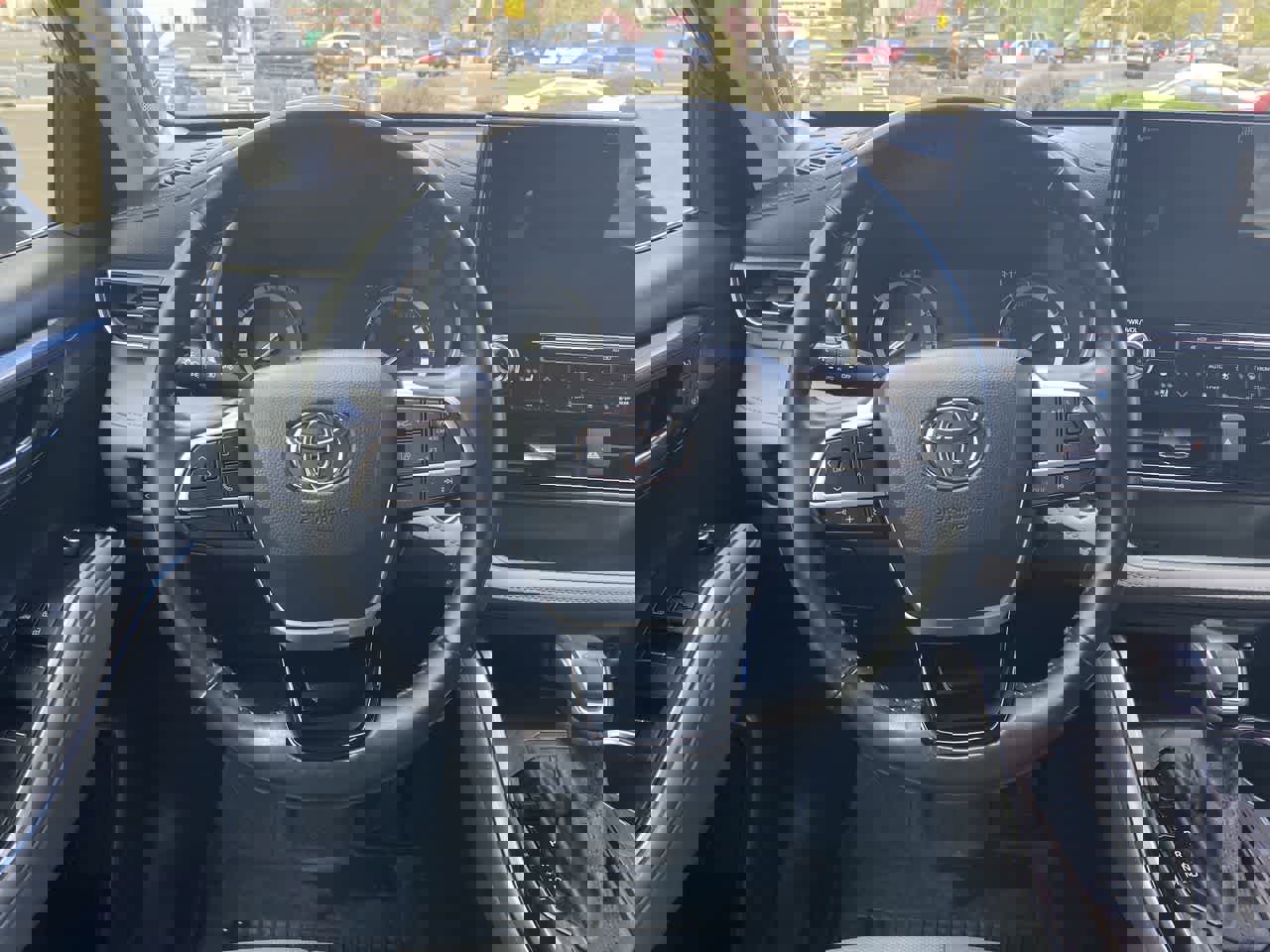 Used 2022 Toyota Highlander Limited image 14