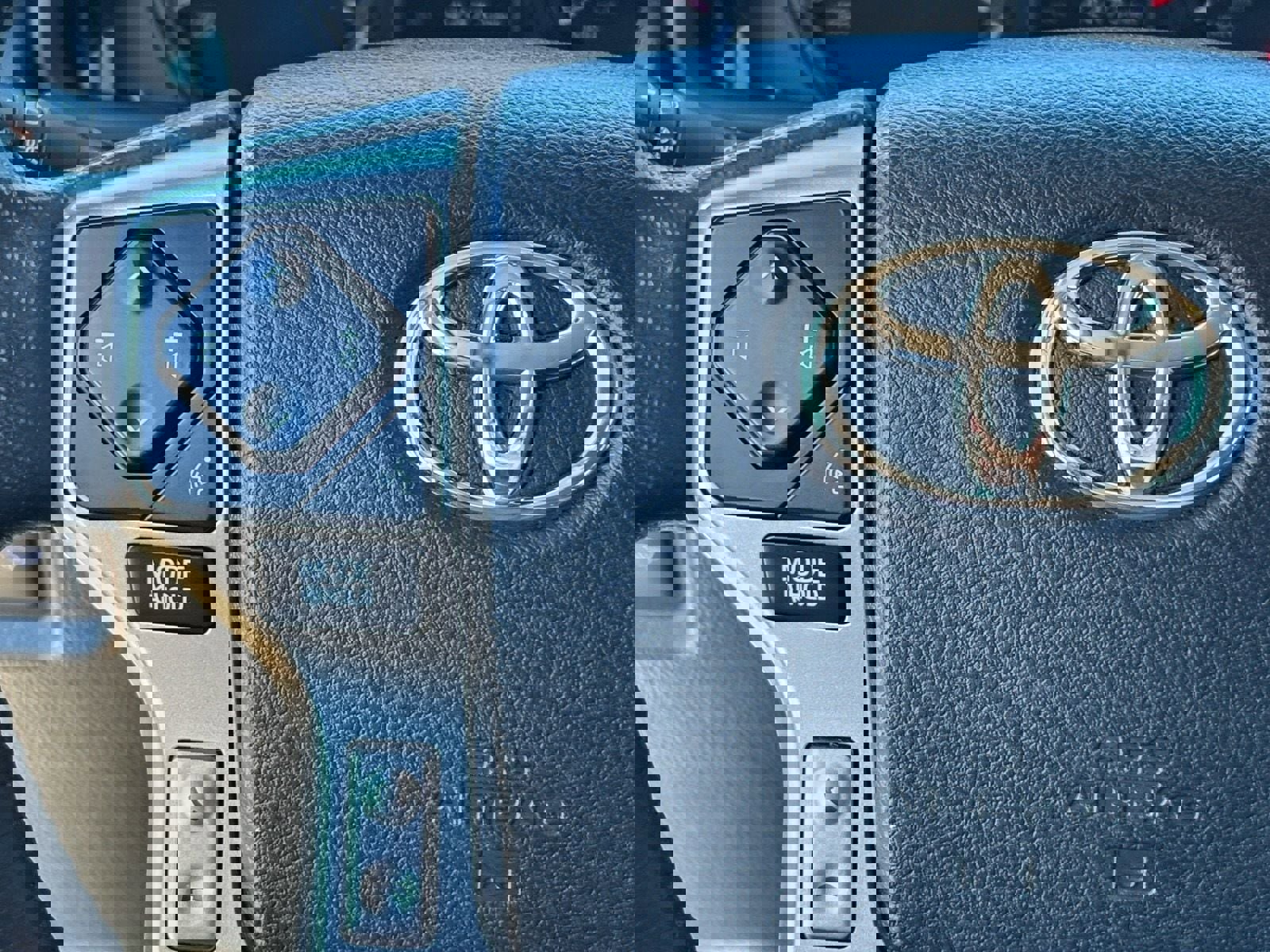 Used 2023 Toyota 4Runner SR5 Premium w/ Moonroof Package RWD image 19