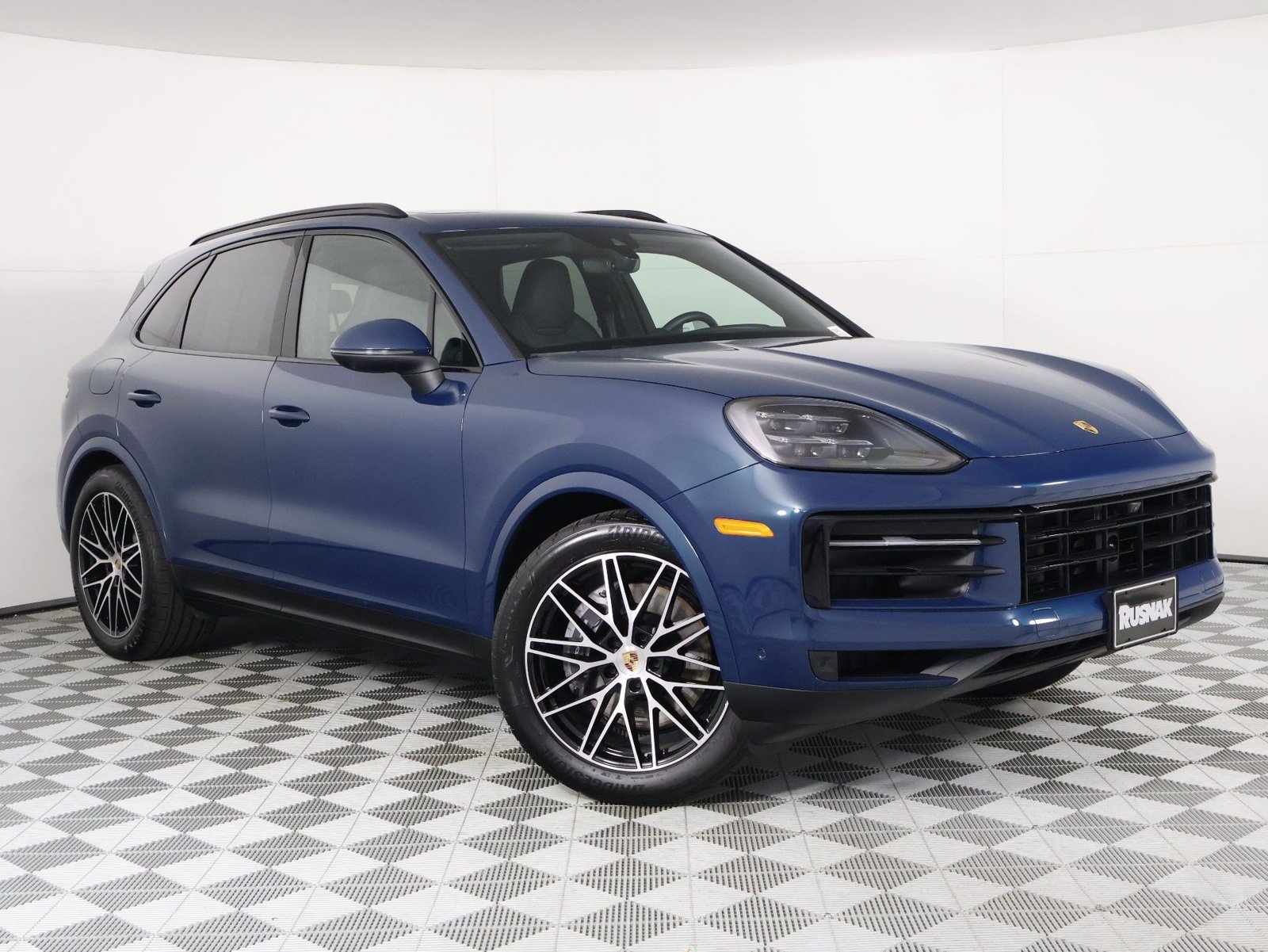 Certified 2026 Porsche Cayenne AWD/4WD image 9