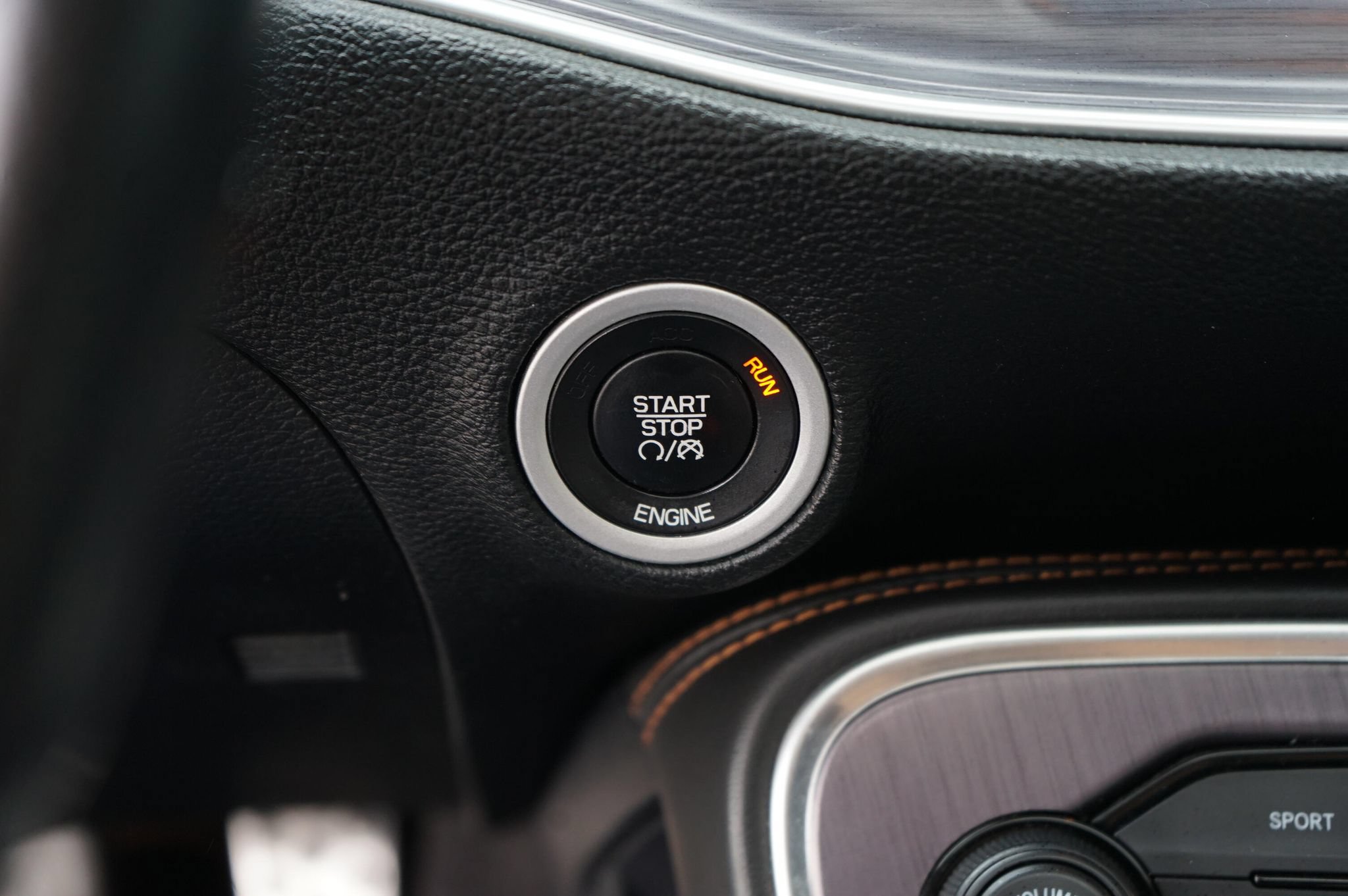 Used 2016 Dodge Challenger R/T Plus RWD image 21