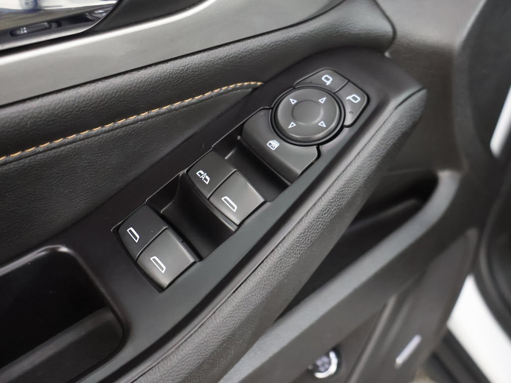 Used 2018 Chevrolet Traverse LT AWD/4WD image 39