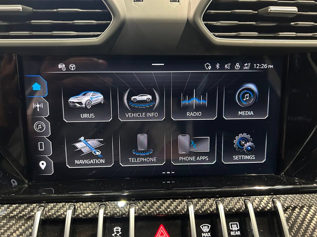 Used 2024 Lamborghini Urus Performante AWD/4WD image 22