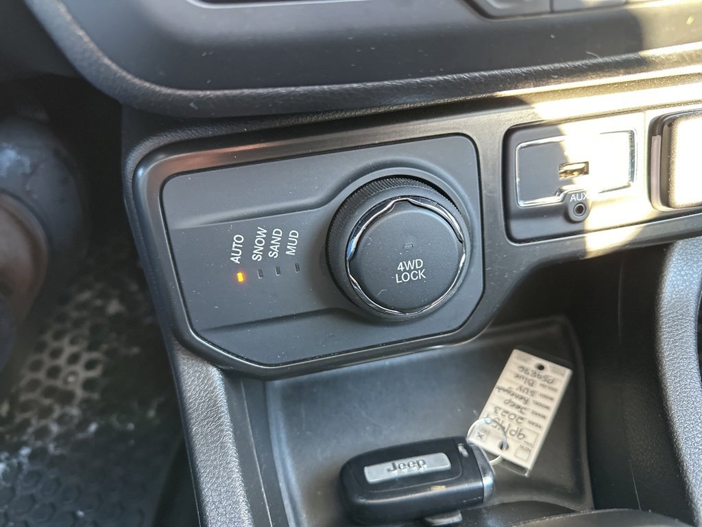 Used 2023 Jeep Renegade Latitude image 21