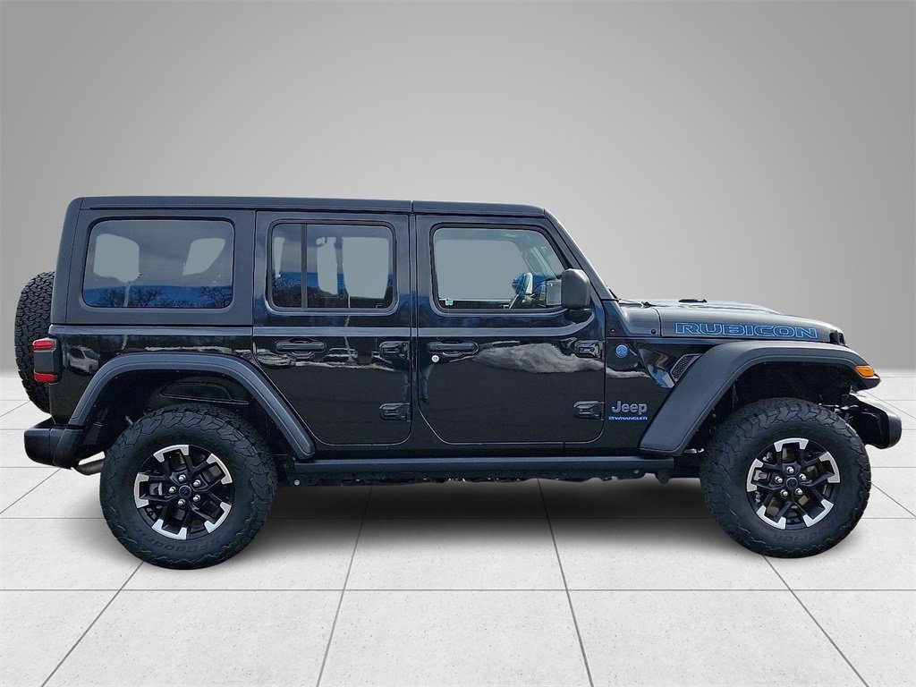 Used 2024 Jeep Wrangler Unlimited Rubicon 4xe w/ Technology Group image 7