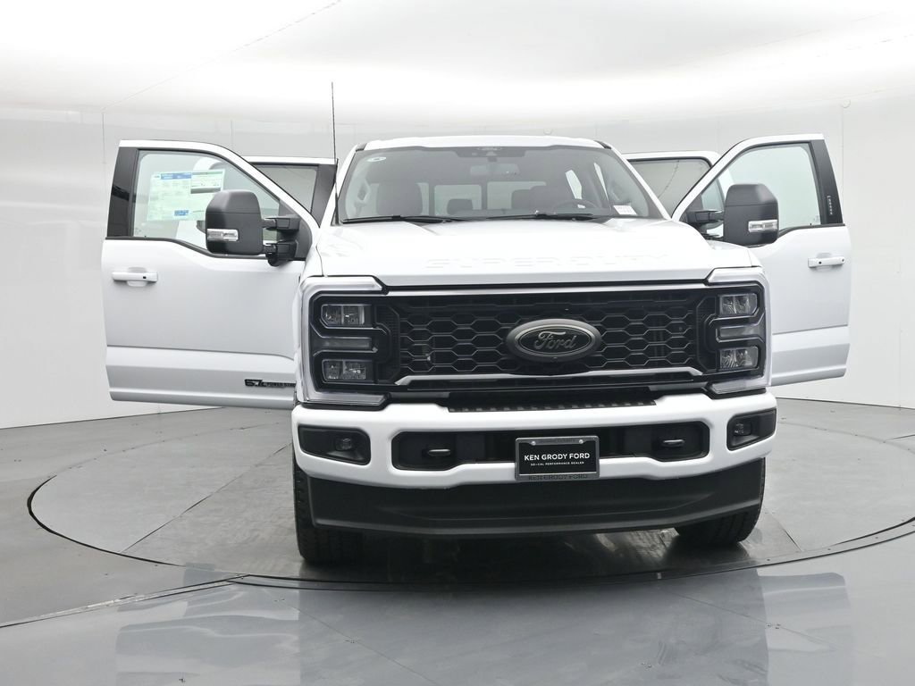 New 2026 Ford F350 XLT w/ XLT Premium Package AWD/4WD image 31