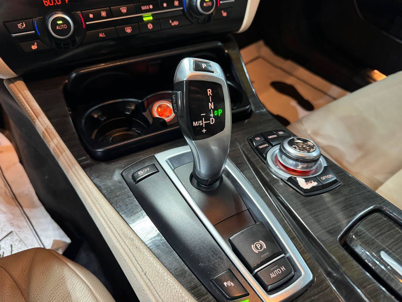 Used 2011 BMW 528i Sedan RWD image 29