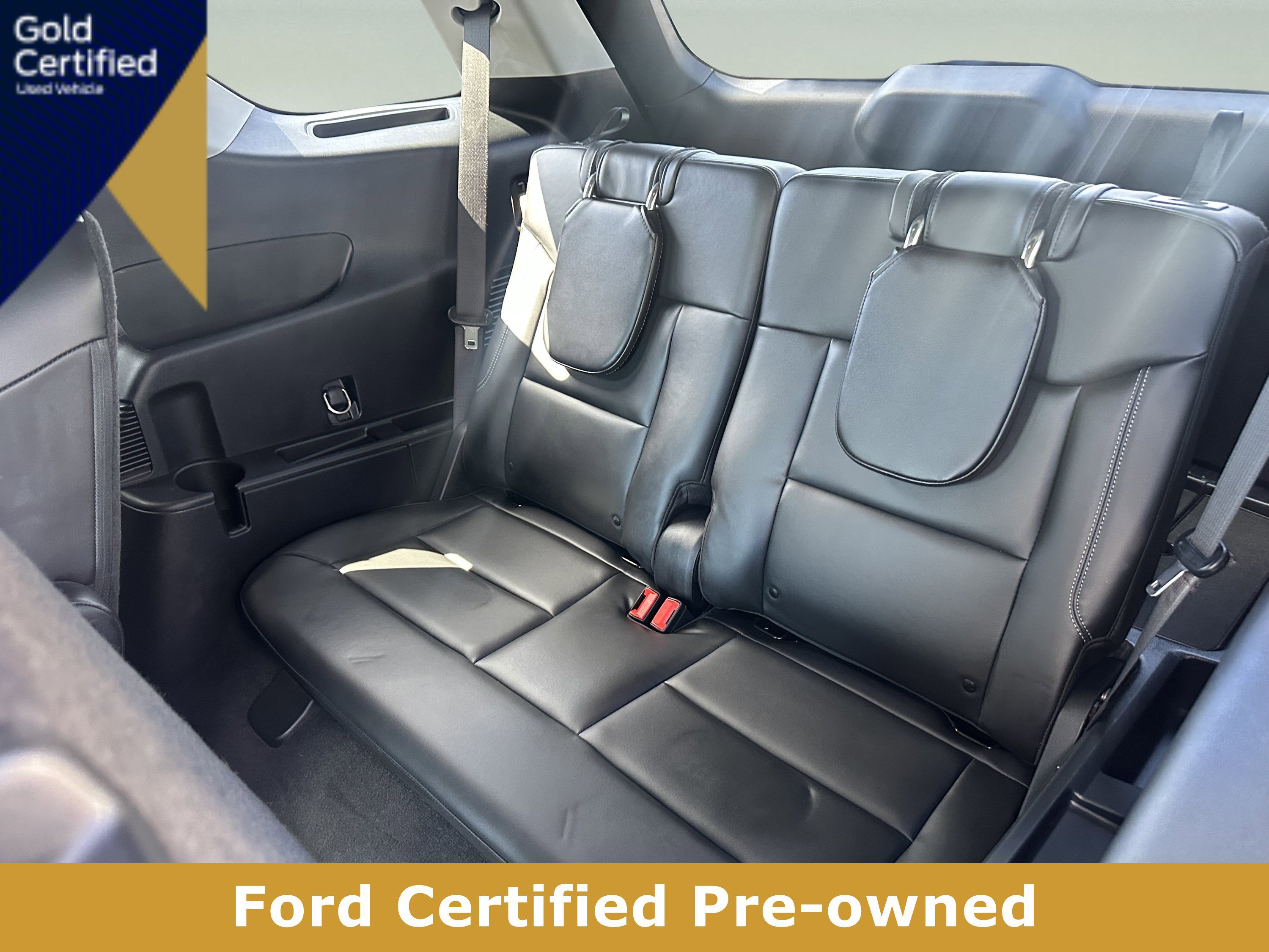 Certified 2023 Ford Explorer XLT w/ Equipment Group 202A AWD/4WD image 11