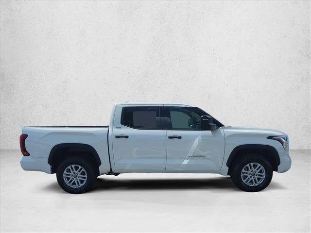 Used 2022 Toyota Tundra SR5 w/ SR5 Convenience Package AWD/4WD image 2