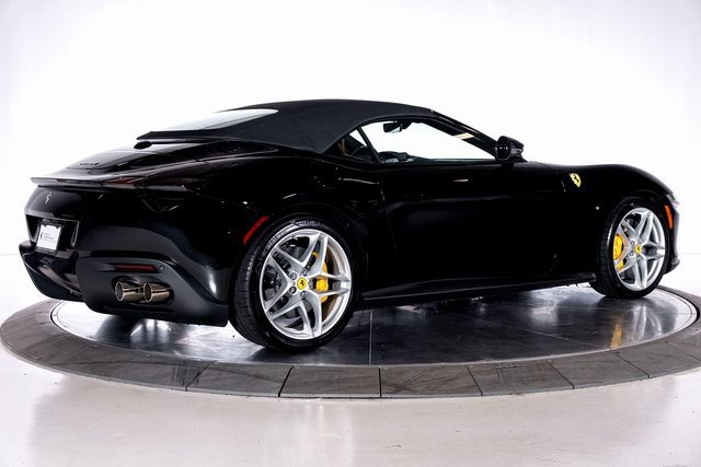 Used 2024 Ferrari Roma Spider image 2