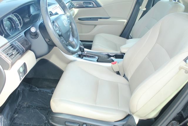 Used 2017 Honda Accord EX-L image 21