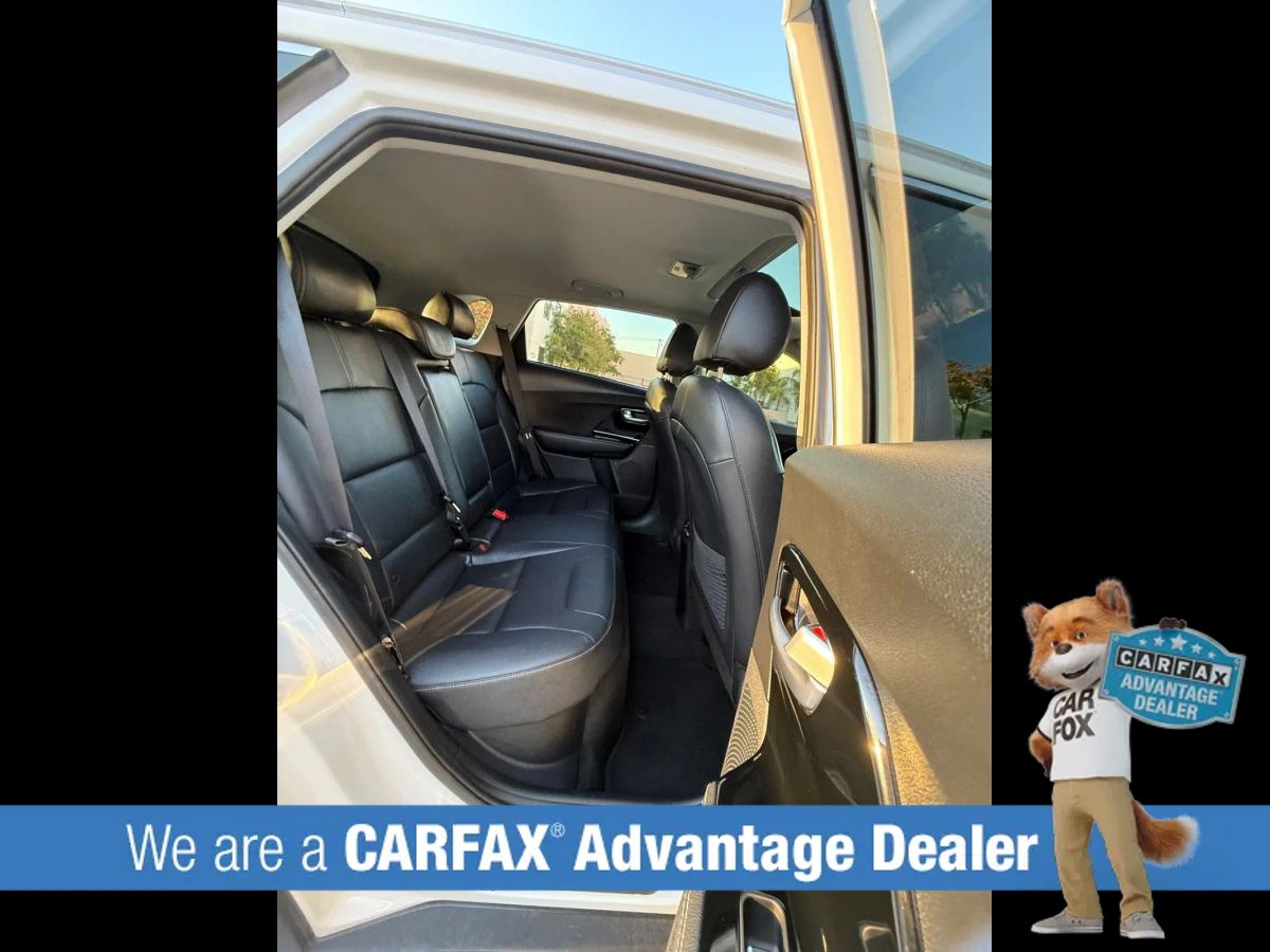 Used 2021 Kia Niro EX Premium FWD image 61