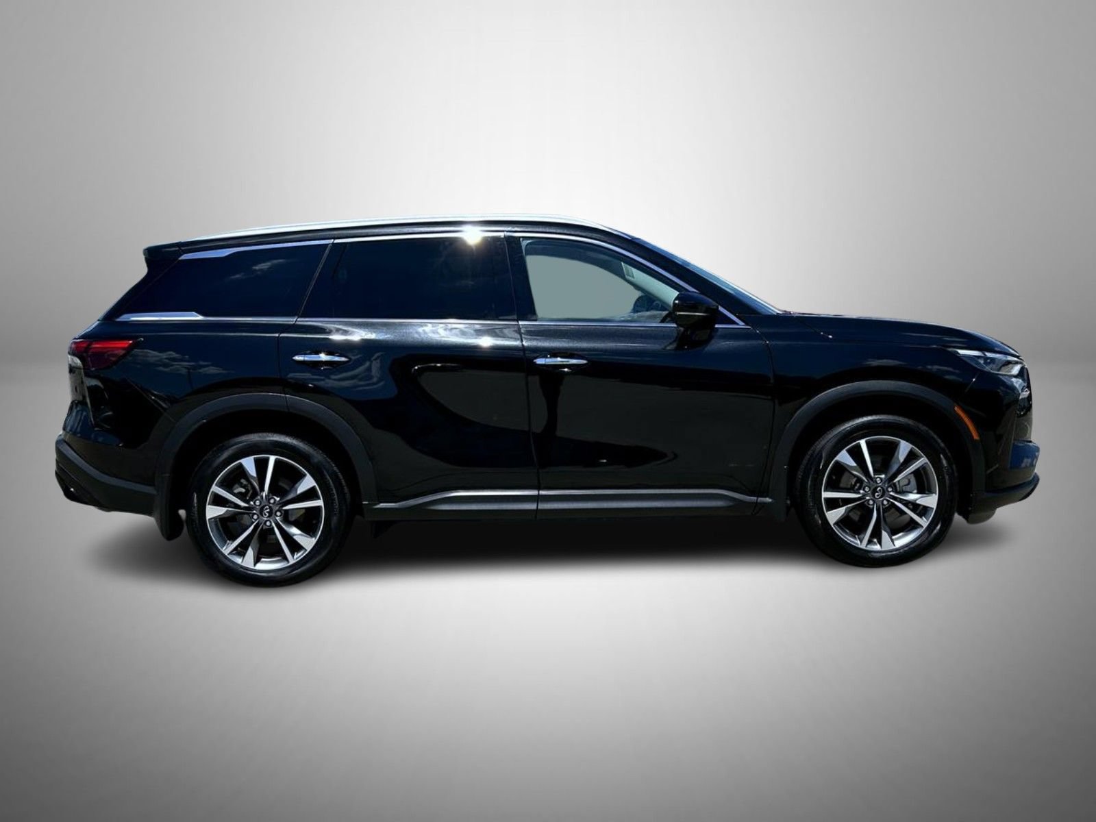 Certified 2023 INFINITI QX60 Luxe w/ Cargo Package AWD/4WD image 4