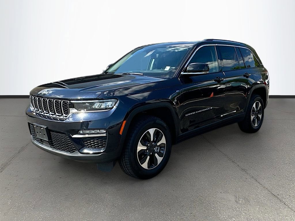 Used 2024 Jeep Grand Cherokee Limited 4xe image 3