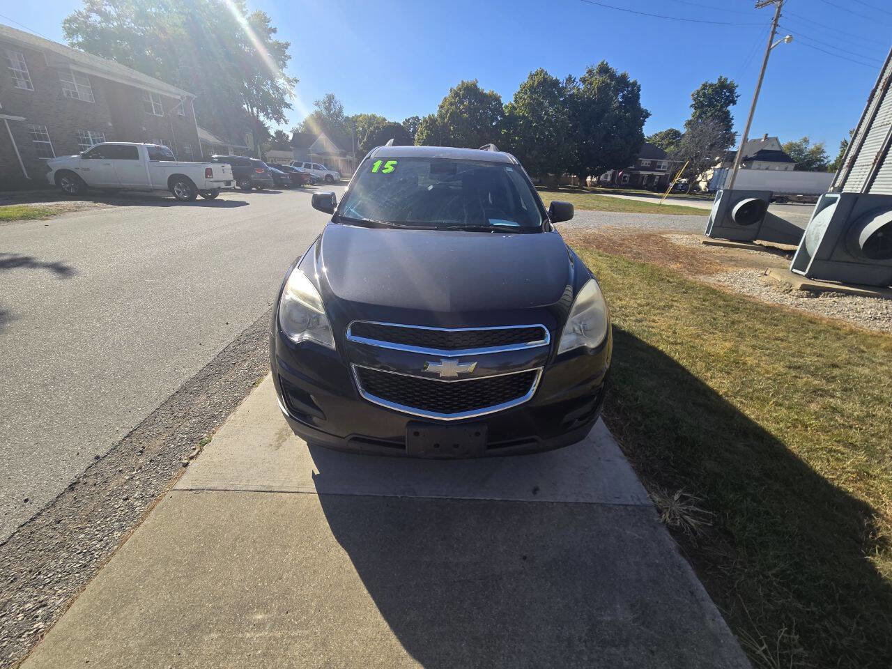 Used 2015 Chevrolet Equinox LT w/ Driver Convenience Package image 3
