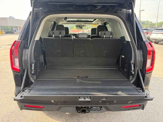 Used 2025 Ford Expedition Active AWD/4WD image 34
