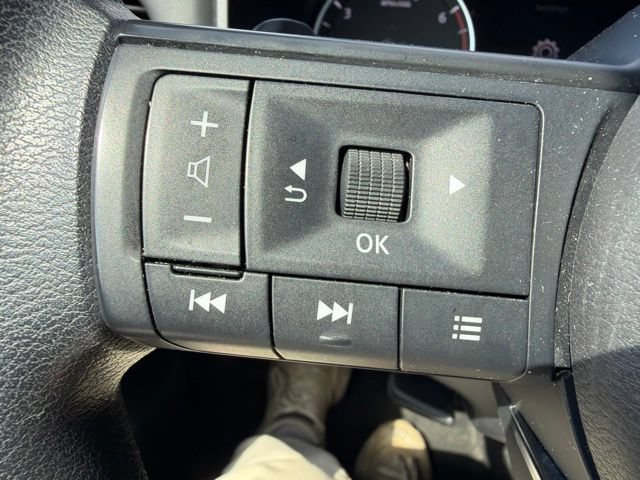 Used 2023 Nissan Rogue S FWD image 33