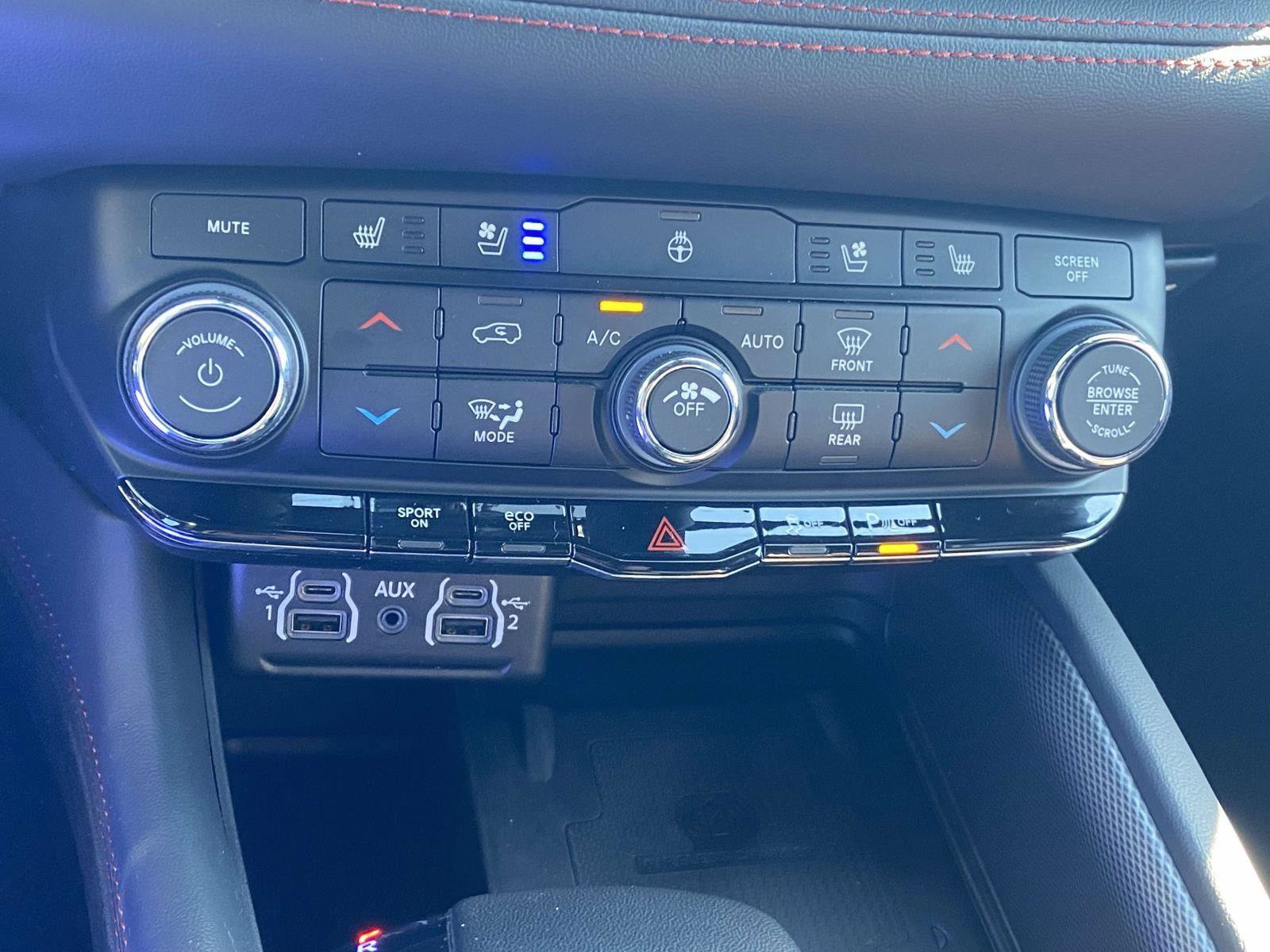 Certified 2024 Dodge Durango R/T image 7