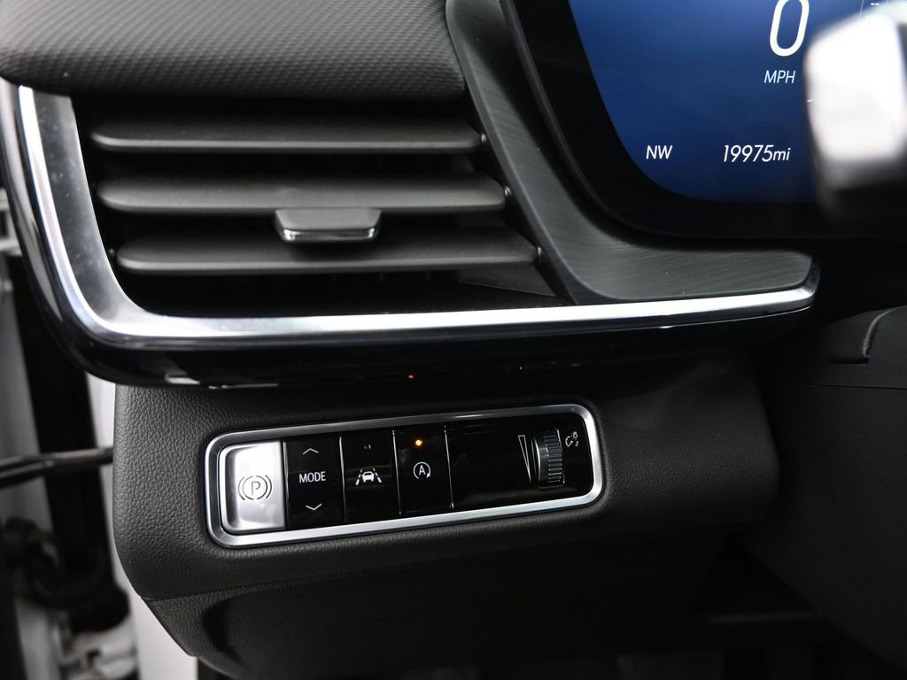 Certified 2025 Buick Envision Preferred image 17