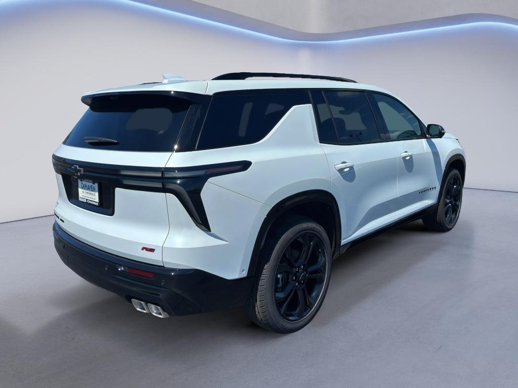 New 2027 Chevrolet Traverse RS w/ LPO, Floor Liner Package AWD/4WD image 8