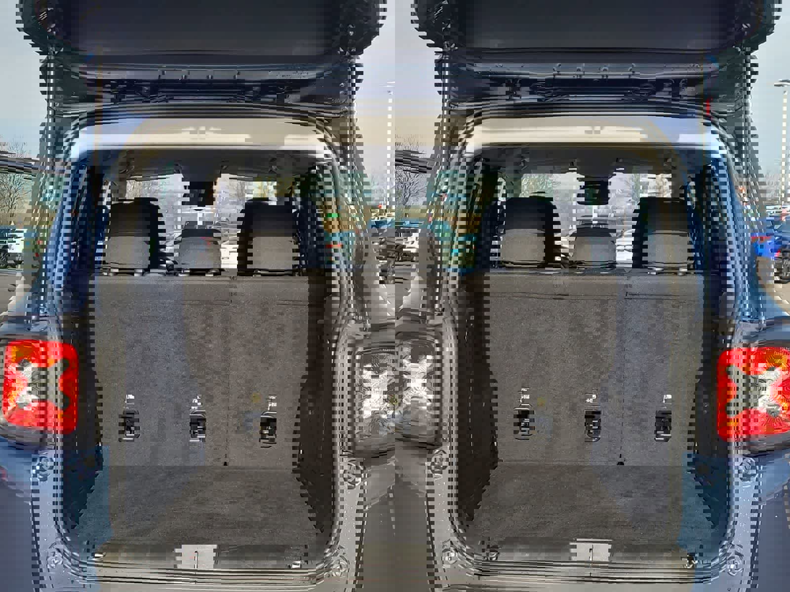 Used 2023 Jeep Renegade Altitude w/ Convenience Group I image 27