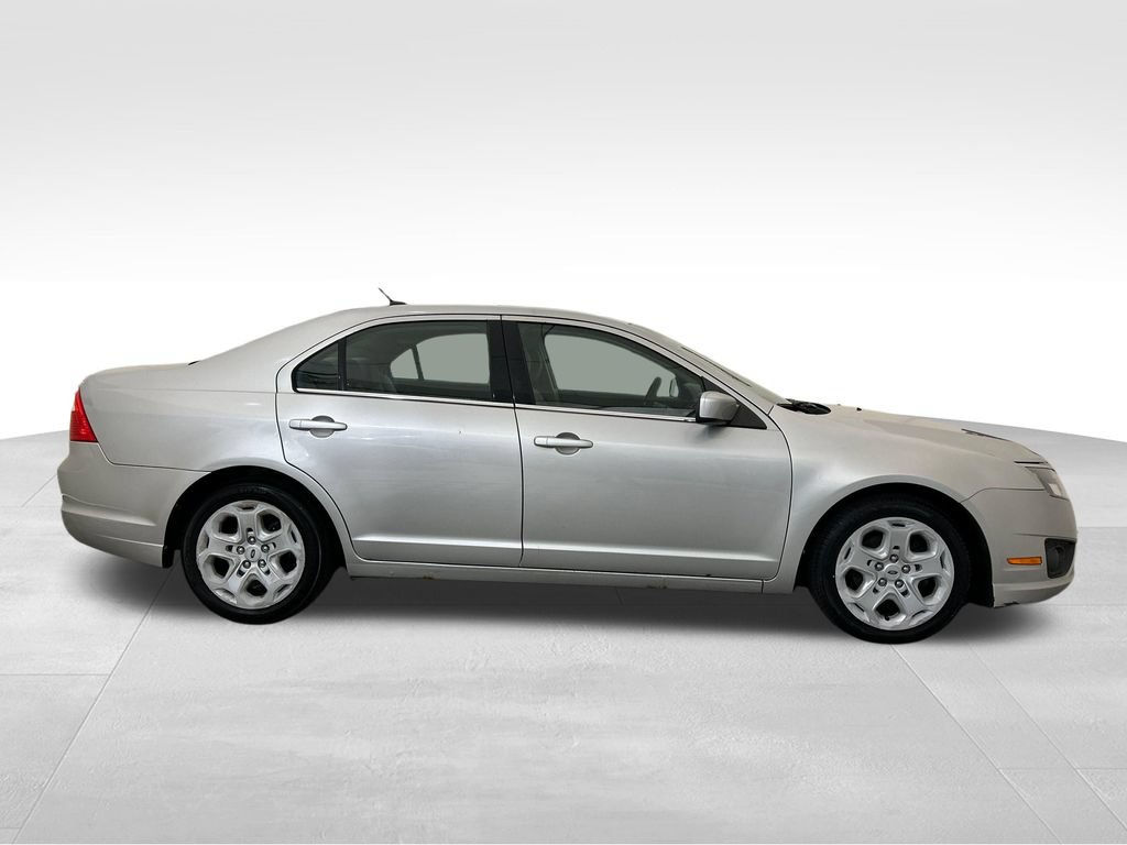 Used 2010 Ford Fusion SE FWD image 7
