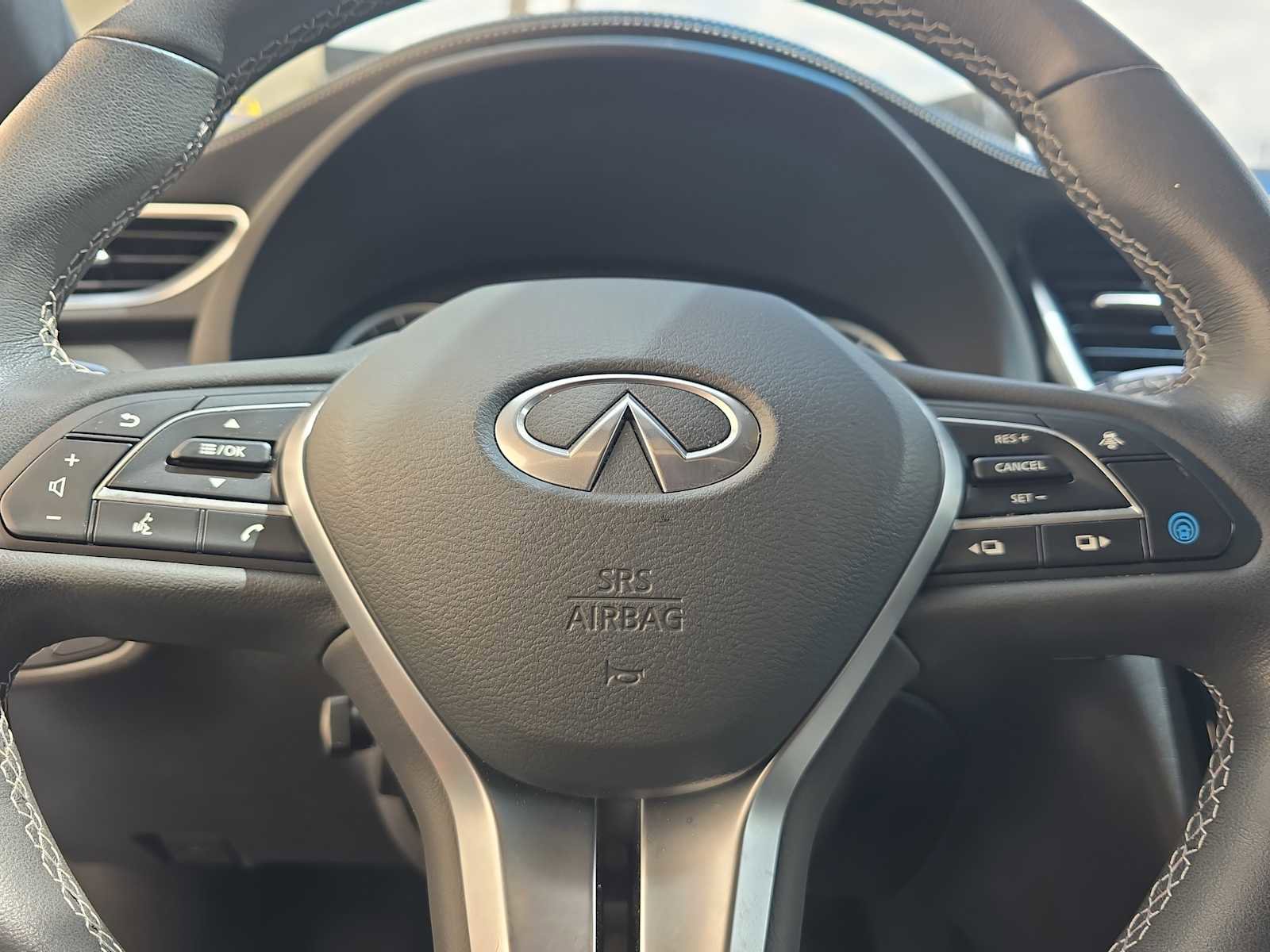 Certified 2025 INFINITI QX55 Essential image 22