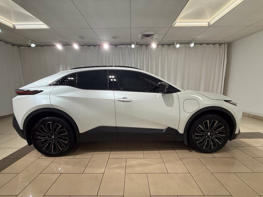 Certified 2026 Toyota C-HR AWD/4WD image 6