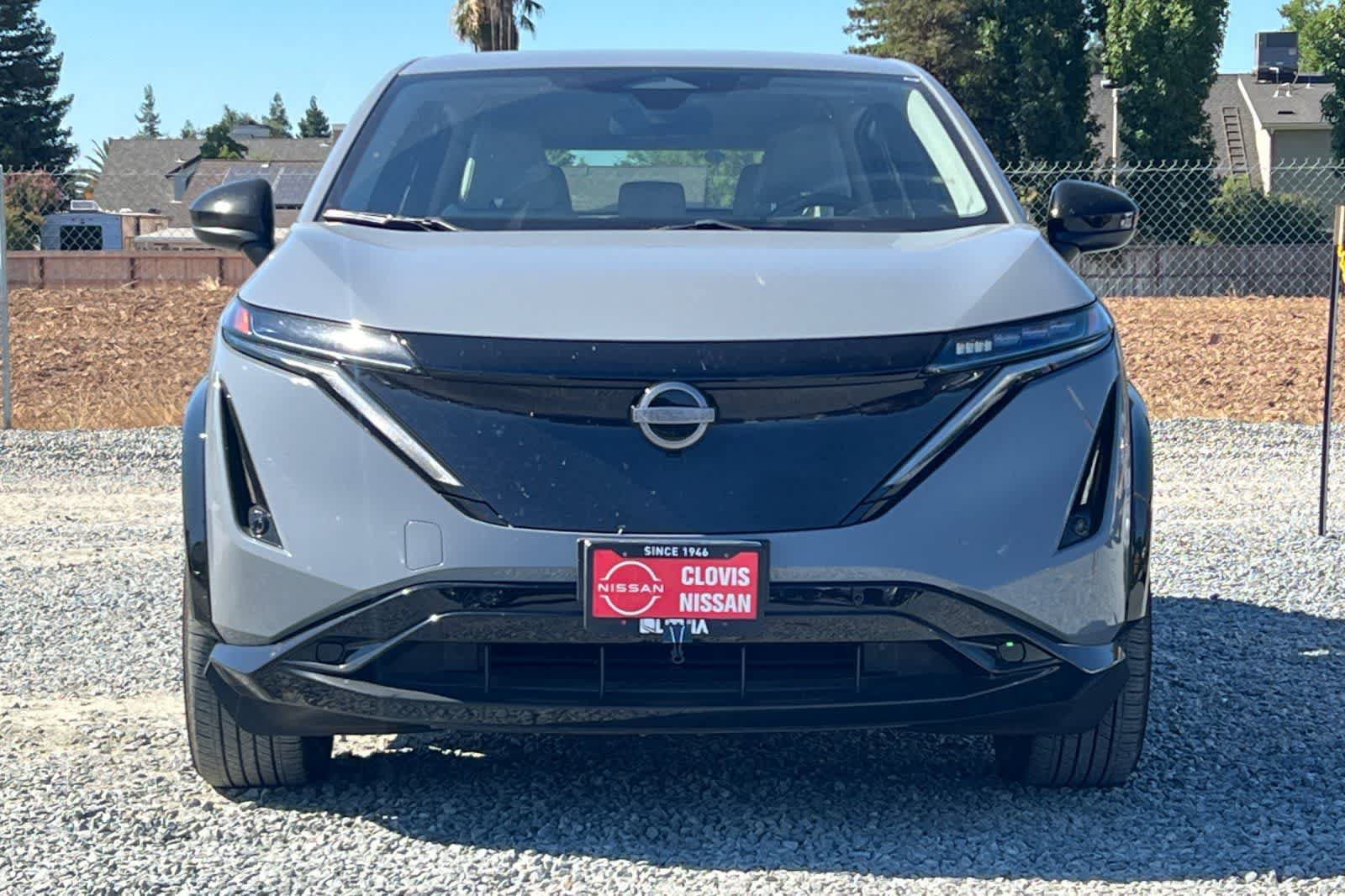 Used 2024 Nissan Ariya AWD image 11