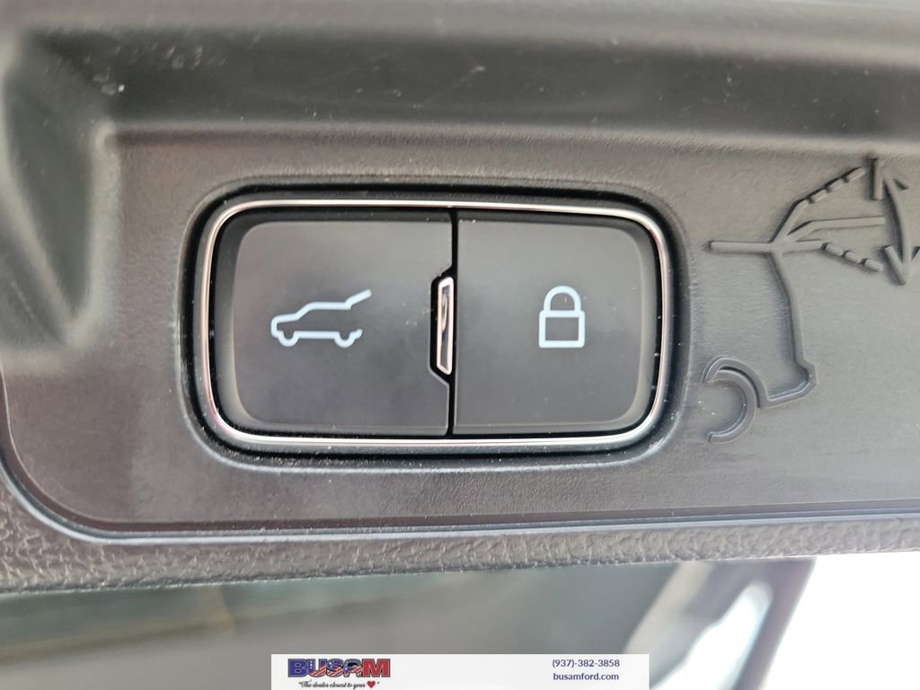 Certified 2023 Ford Explorer XLT image 6