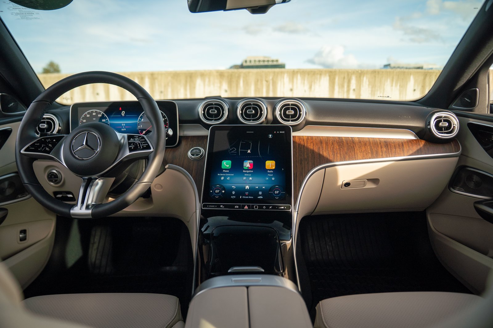 Certified 2026 Mercedes-Benz C 300 4MATIC Sedan image 17