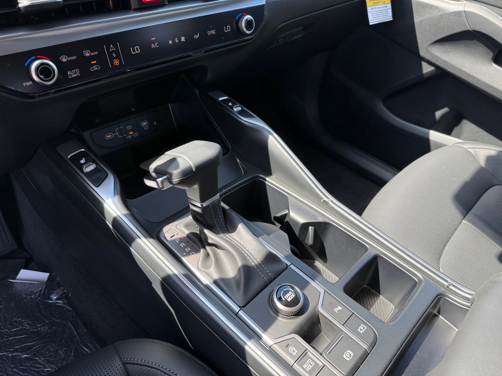 New 2026 Kia Sorento S FWD image 13