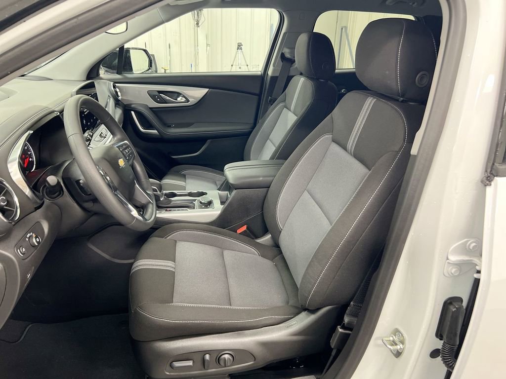 New 2026 Chevrolet Blazer LT w/ Midnight/Sport Edition image 19