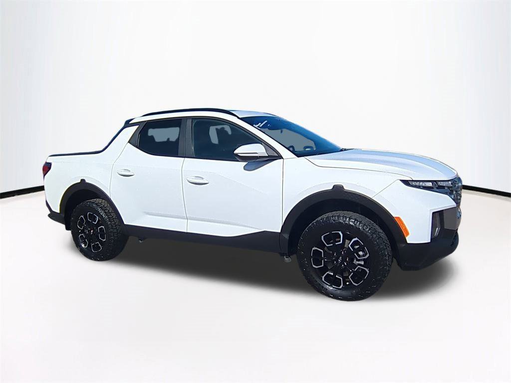 Used 2023 Hyundai Santa Cruz SEL Premium image 2