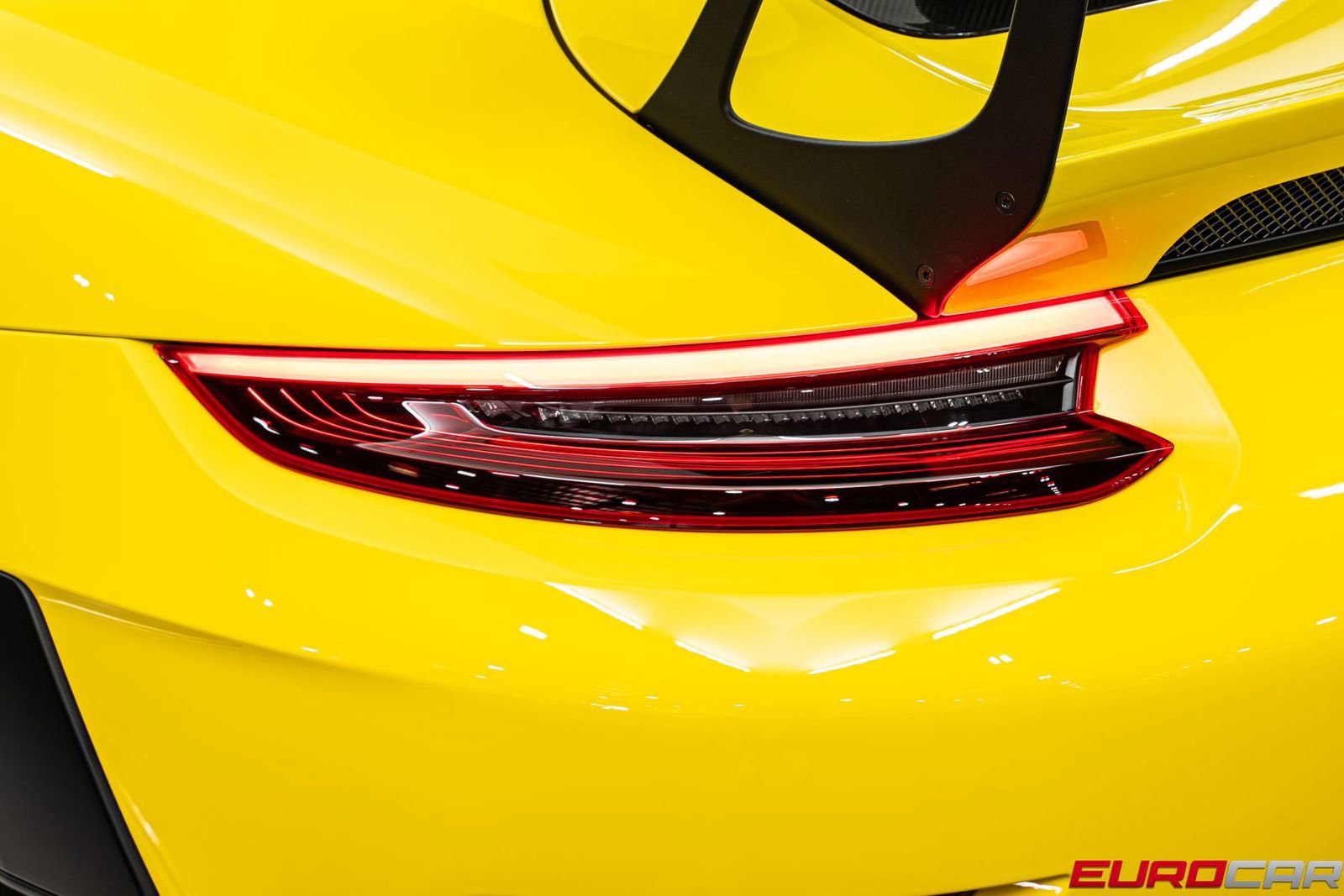 Used 2018 Porsche 911 GT2 RS RWD image 25
