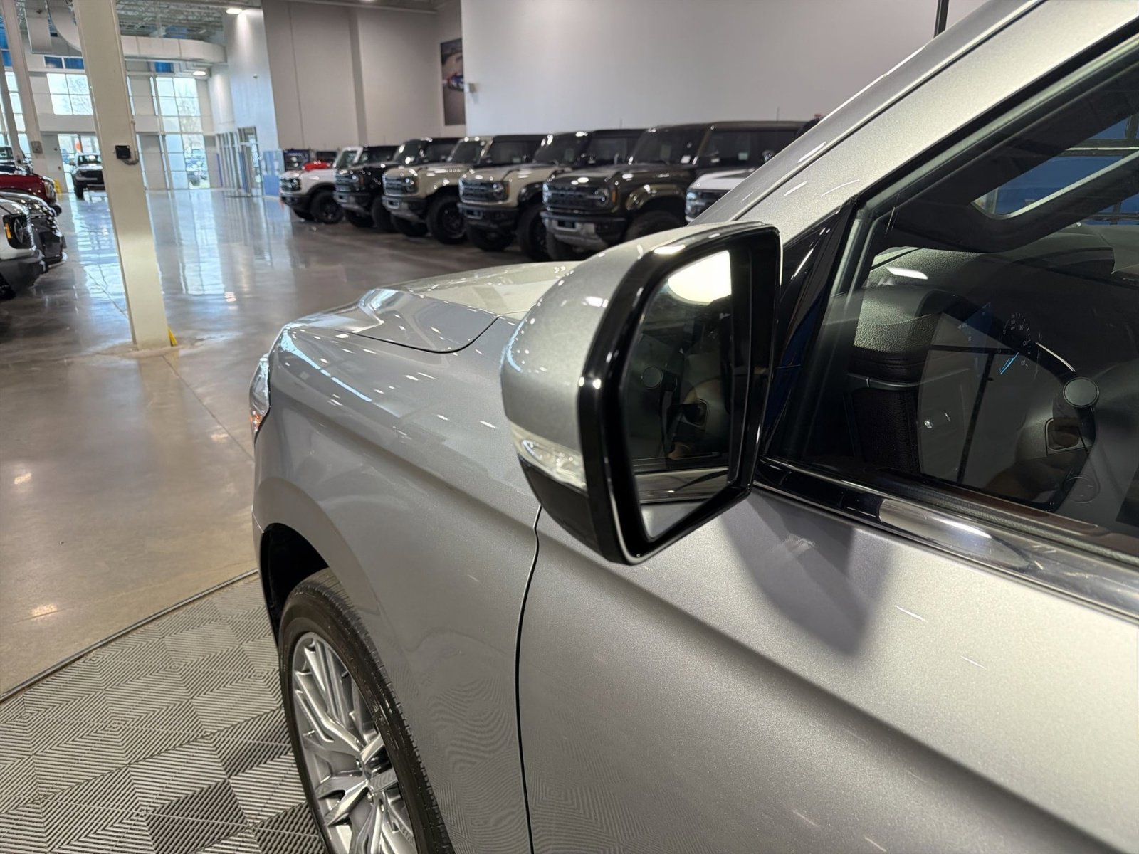 Used 2022 Ford Expedition Max Limited image 15